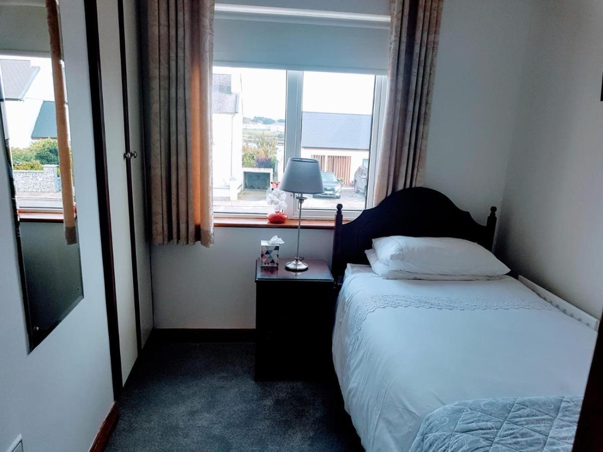 גלוואיי Asgard Guest House מראה חיצוני תמונה